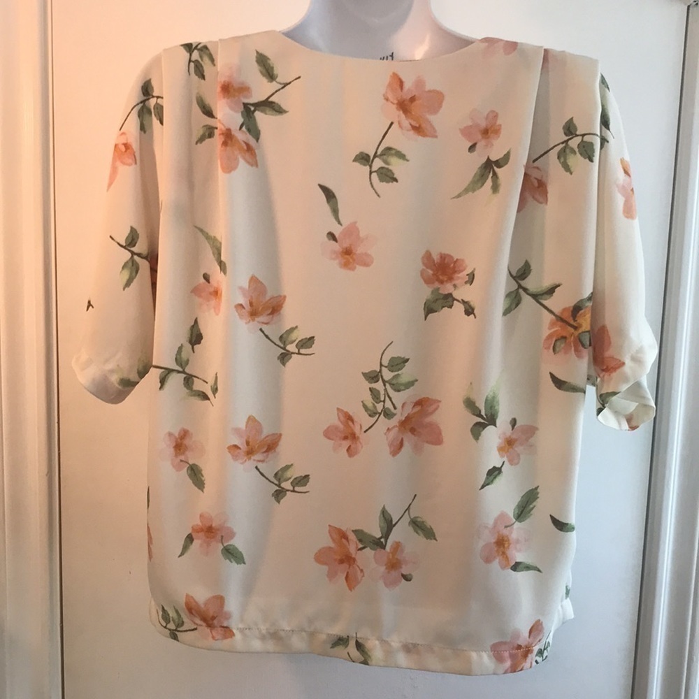 Elodie Floral Button Up Top Size S - Picture 10 of 12